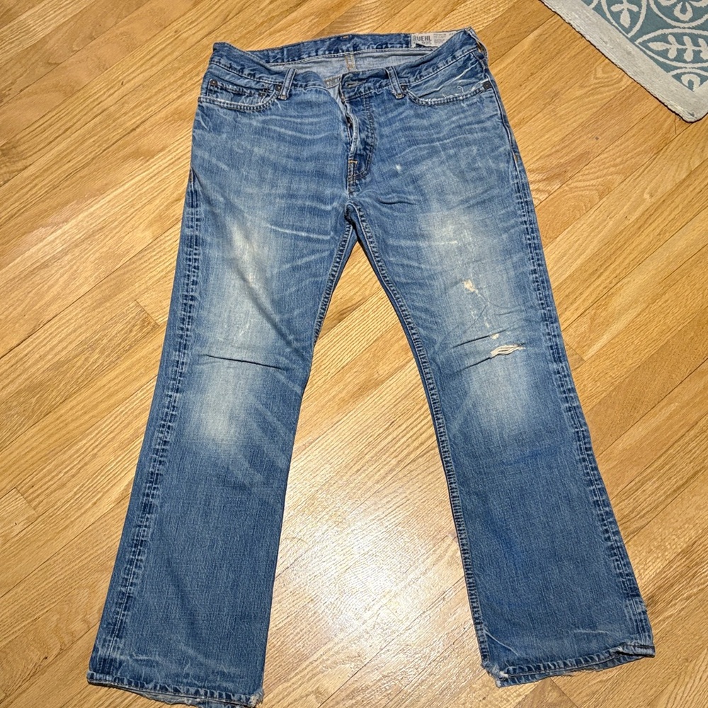 Ruehl - Men's Blue Distressed Denim Jeans